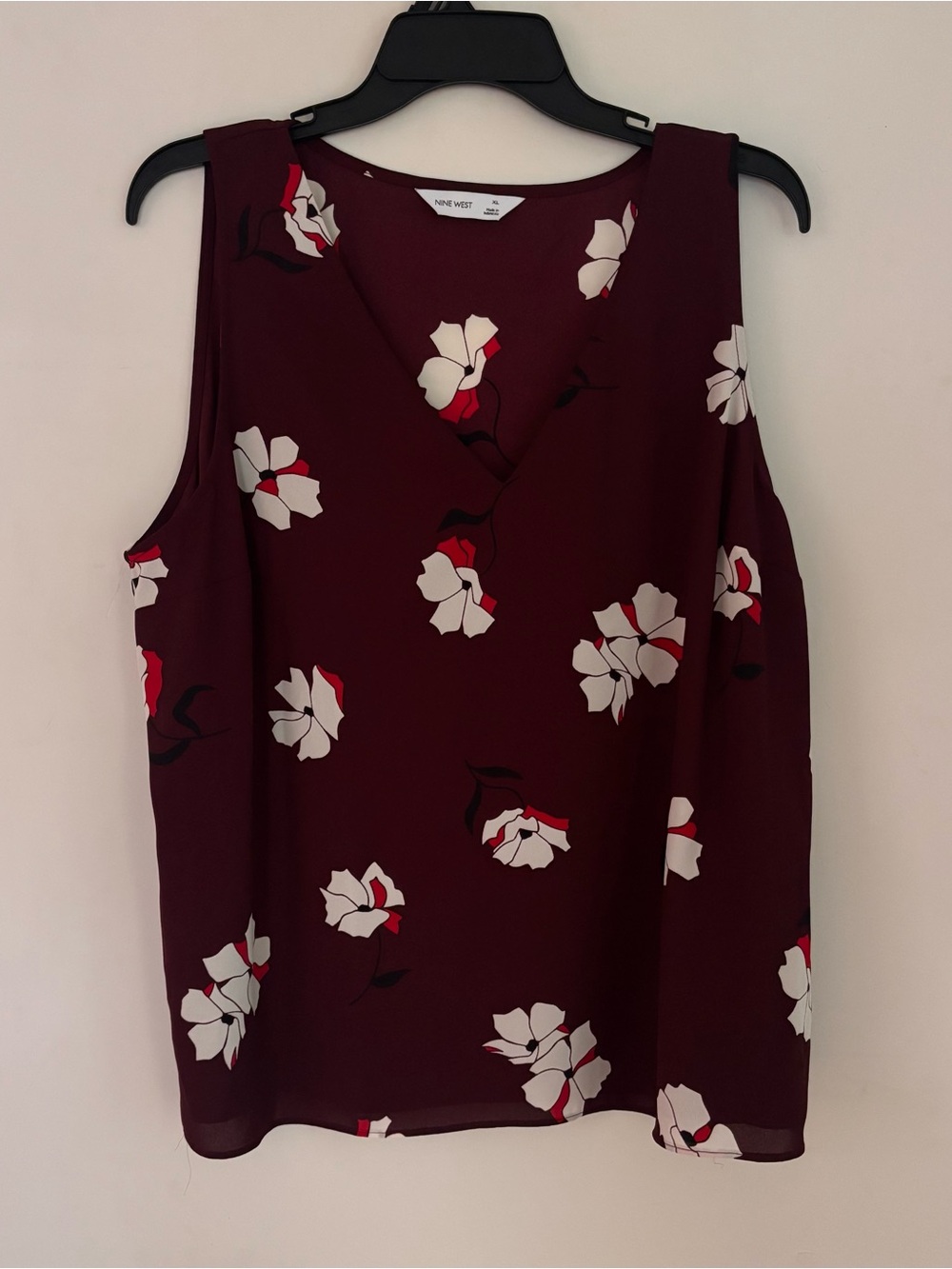 NWT Nine West Burgundy Floral Sleeveless V-Neck Blouse XL